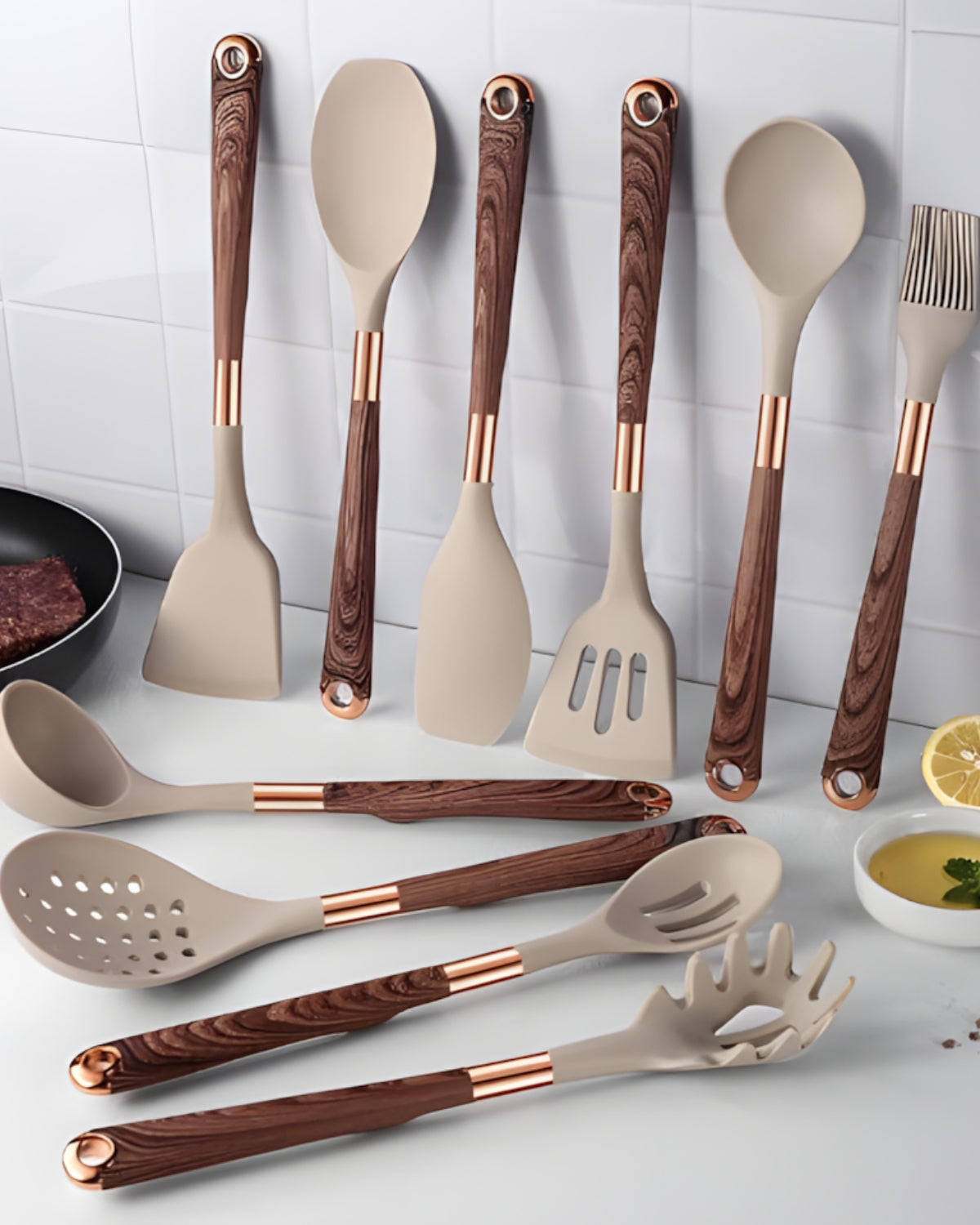 Accessoires de Cuisine en Silicone avec Poignées en Bois, 10 Pièces