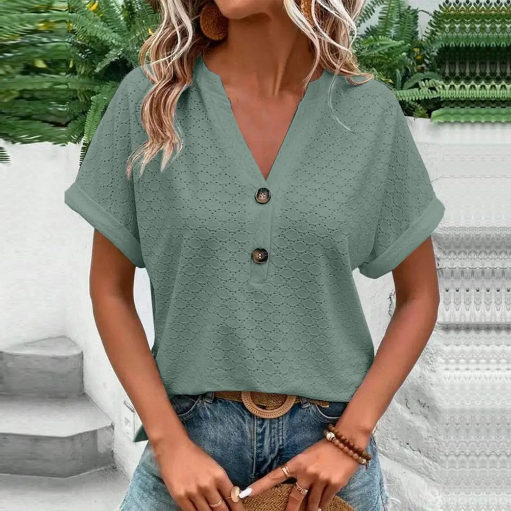 Blouse Femme Émeraude Manches Courtes Boutons Fantaisie - LuxeStyle