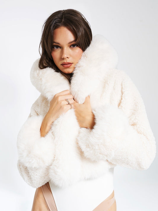 Veste Femme Hiver Courte et Élégante - LuxeStyle