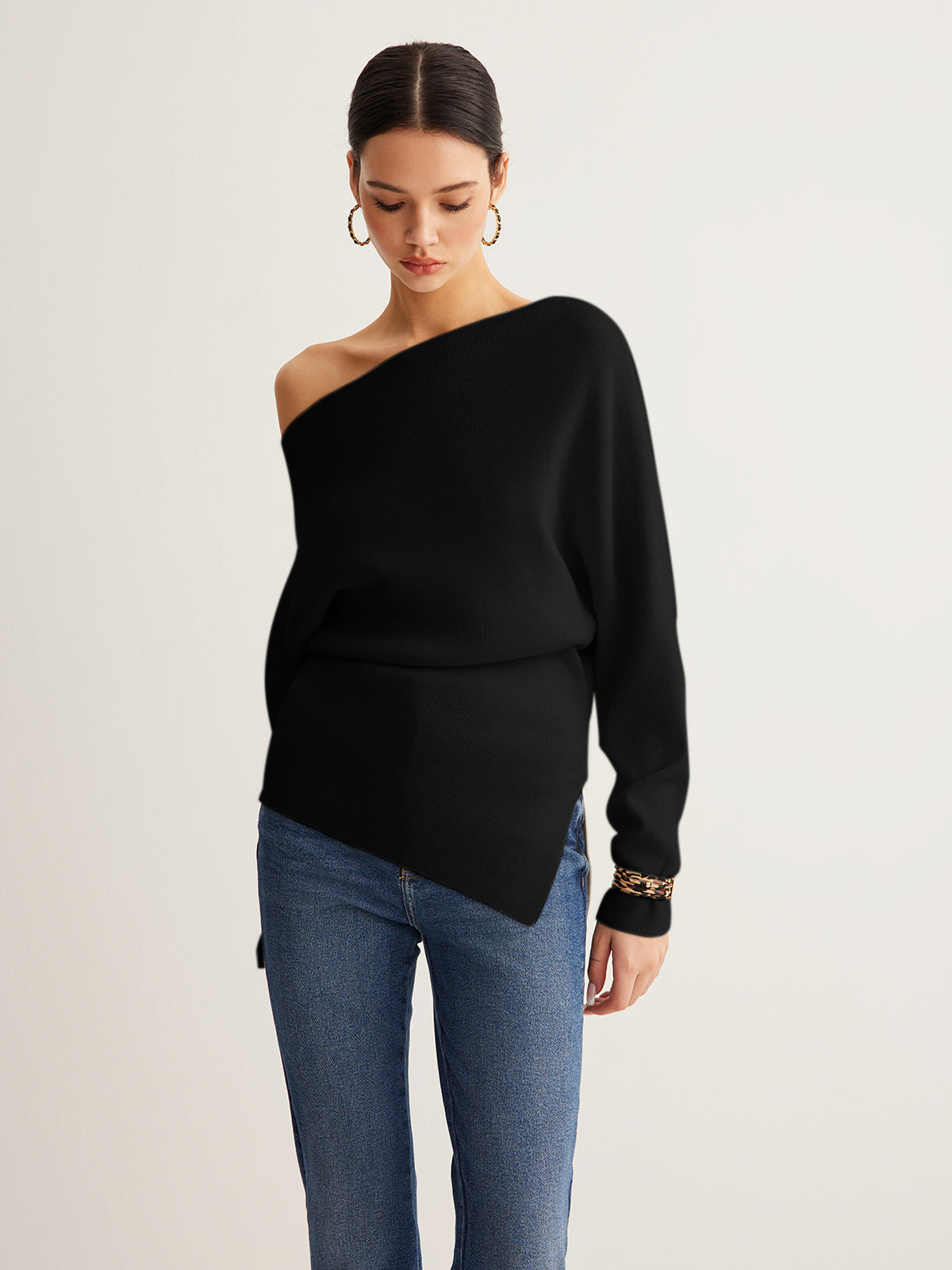 Top féminin décolleté asymétrique pour femme
