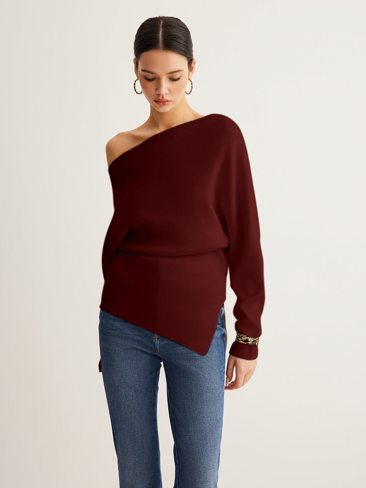 Top féminin décolleté asymétrique pour femme