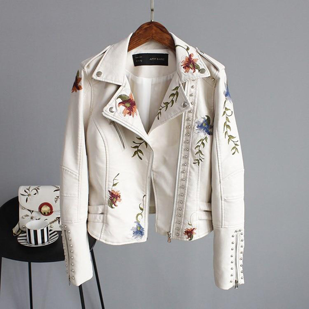 Veste femme chic avec poches pratiques et manches ajustables - LuxeStyle