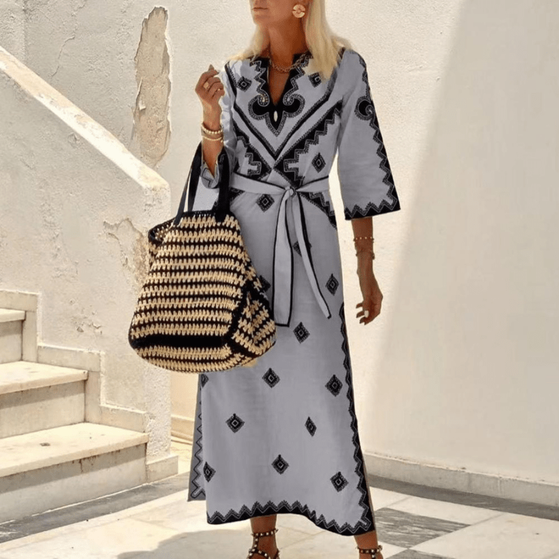 Robe Longue Féminine Brodée Élégante pour Femme - LuxeStyle