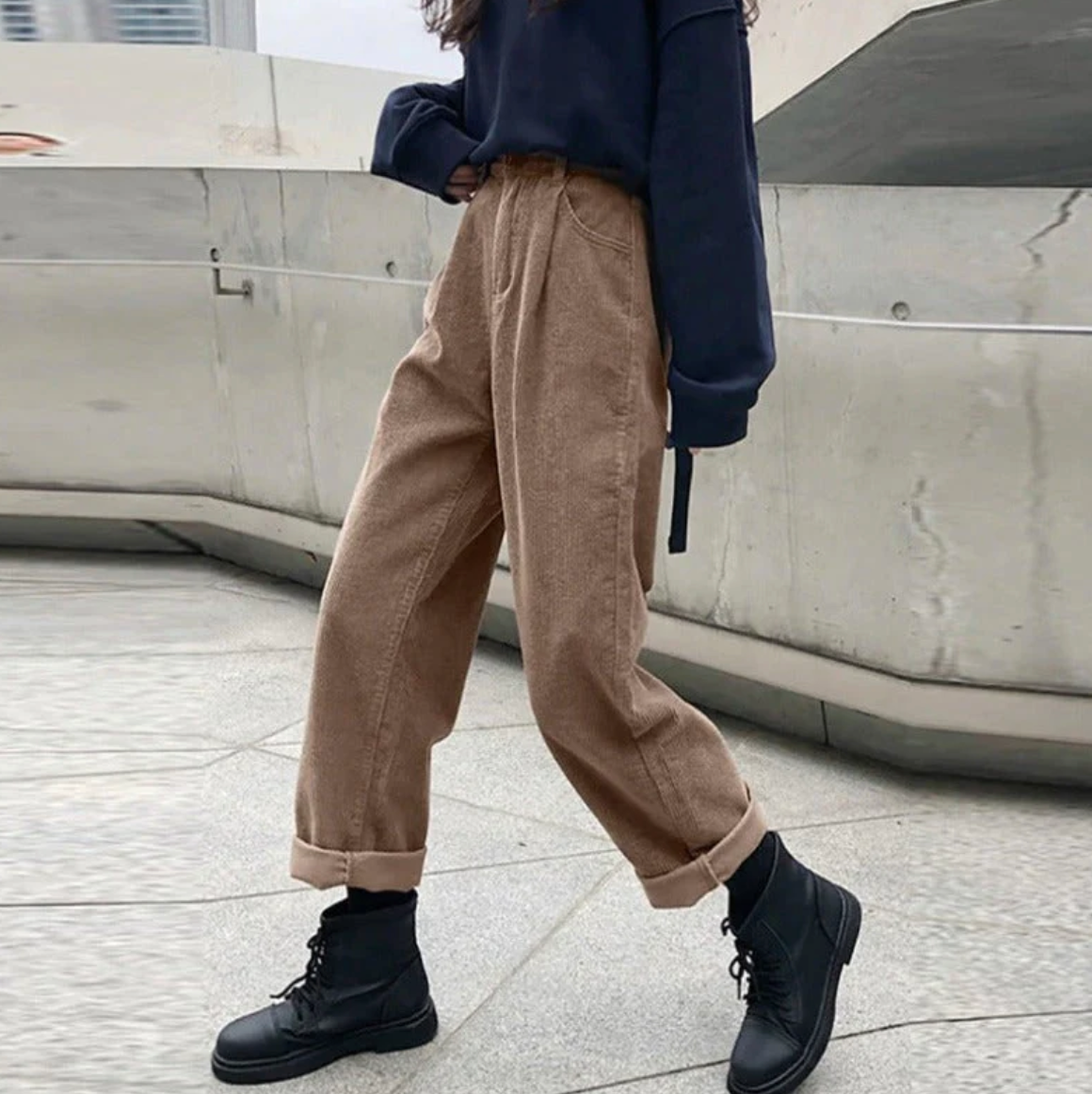 Pantalon Velours Noir Élégant Homme