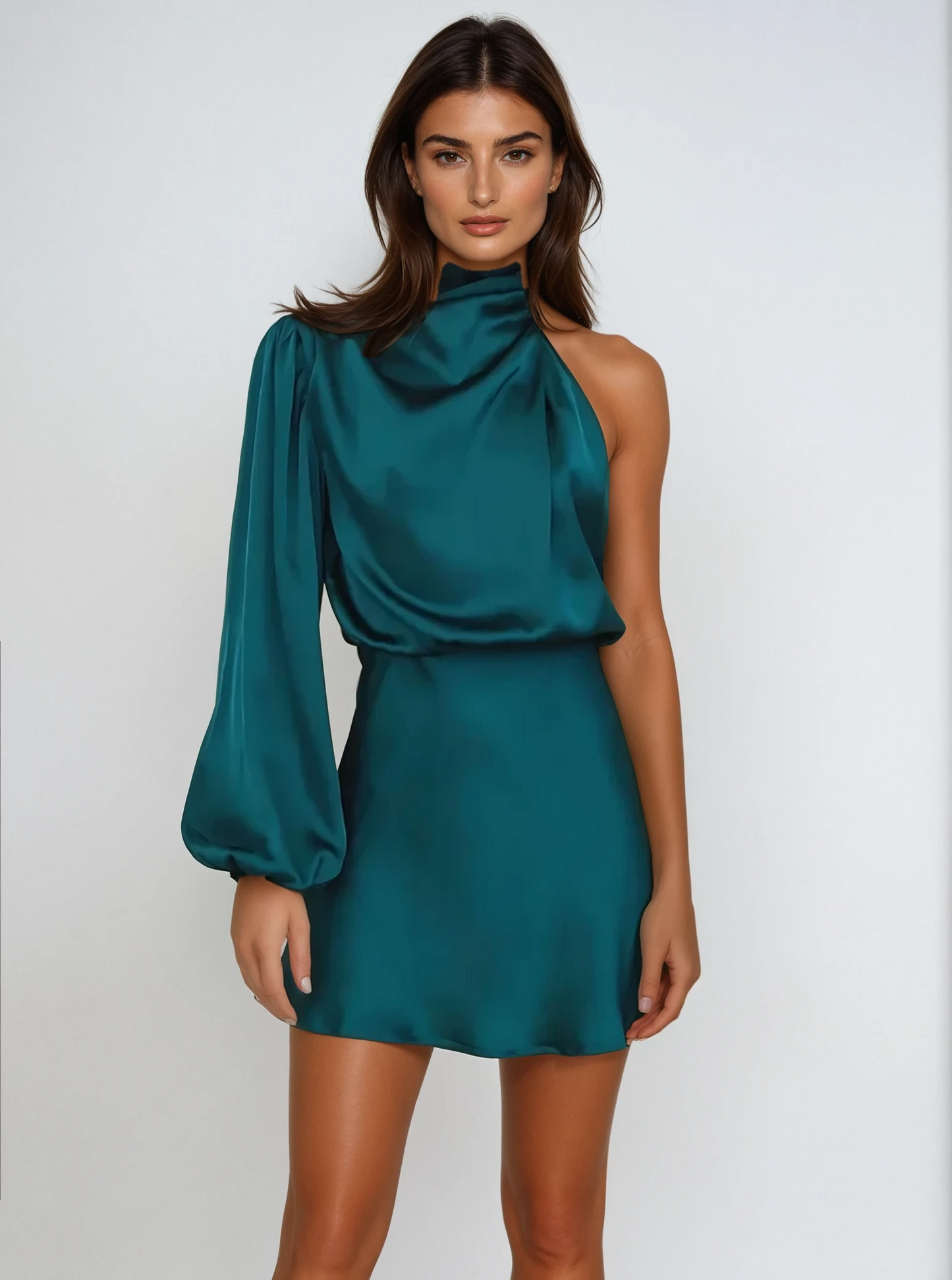 Robe de cocktail élégante en satin pour femme - LuxeStyle
