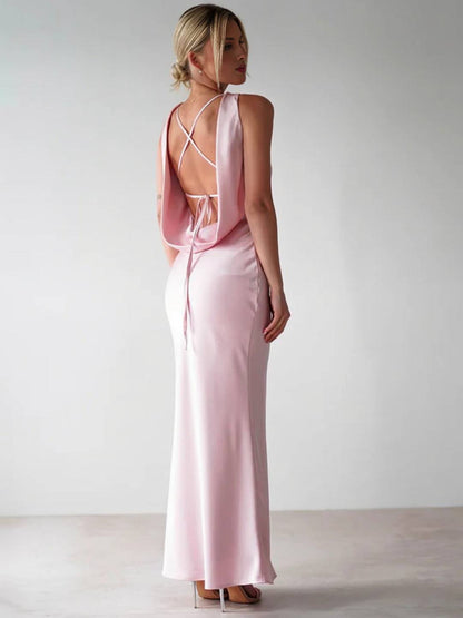 Robe de Soirée Élégante pour Femme – Longue et Sans Manches avec Dos Nu - LuxeStyle
