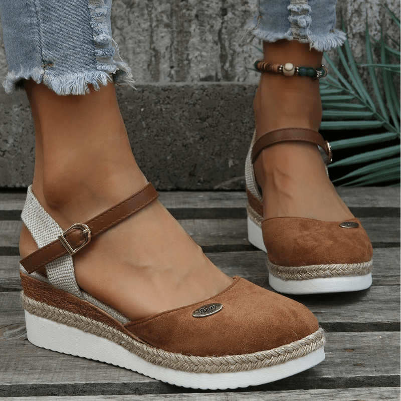 Sandales Femmes Chic Talon Compensé avec Fermeture Réglable - LuxeStyle