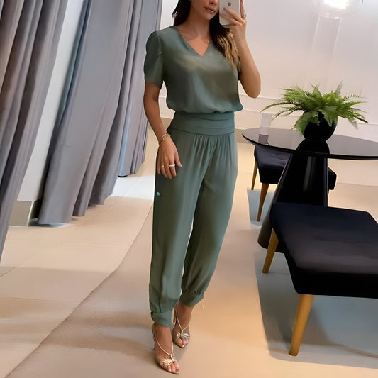 Tenue Chic Femme Chemisier et Pantalon - LuxeStyle