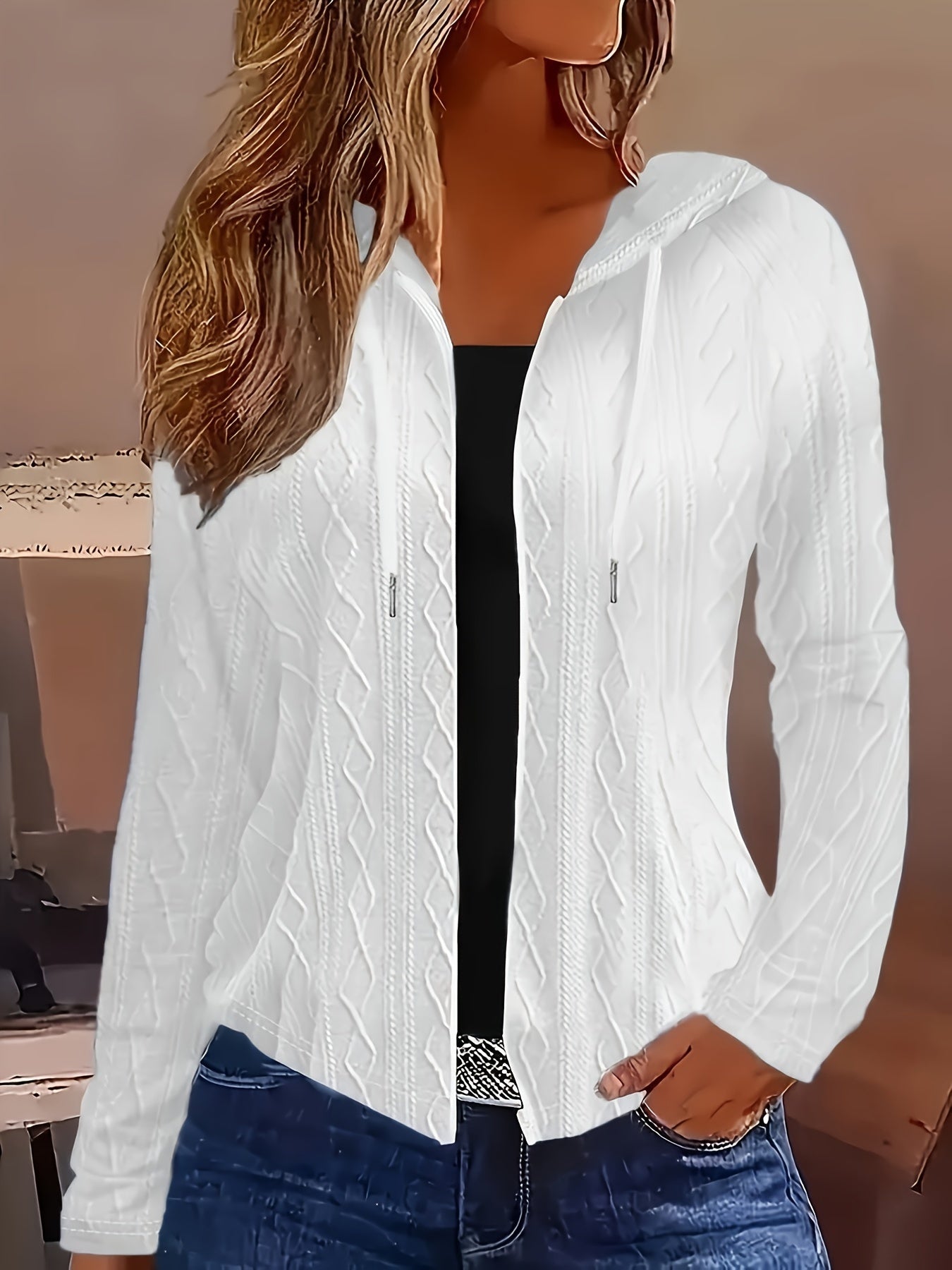 Veste en maille torsadée blanche femme - LuxeStyle