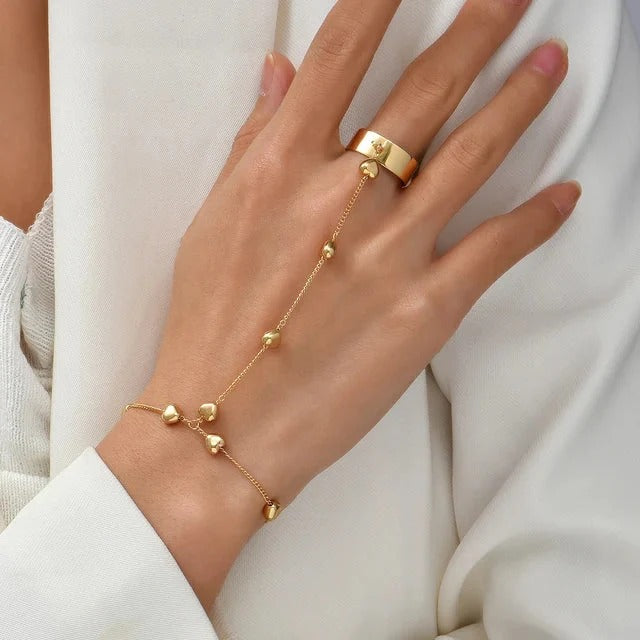 Bijoux Élégants pour Femme - Chaînes et Bracelet en Métal Precieux