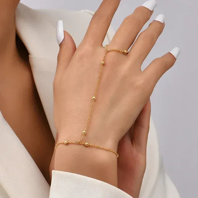 Bijoux Élégants pour Femme - Chaînes et Bracelet en Métal Precieux