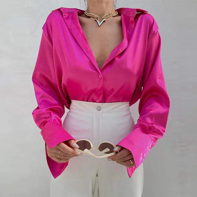 Blouse Féminine à Manches Longues avec Décolleté et Col Rond - LuxeStyle