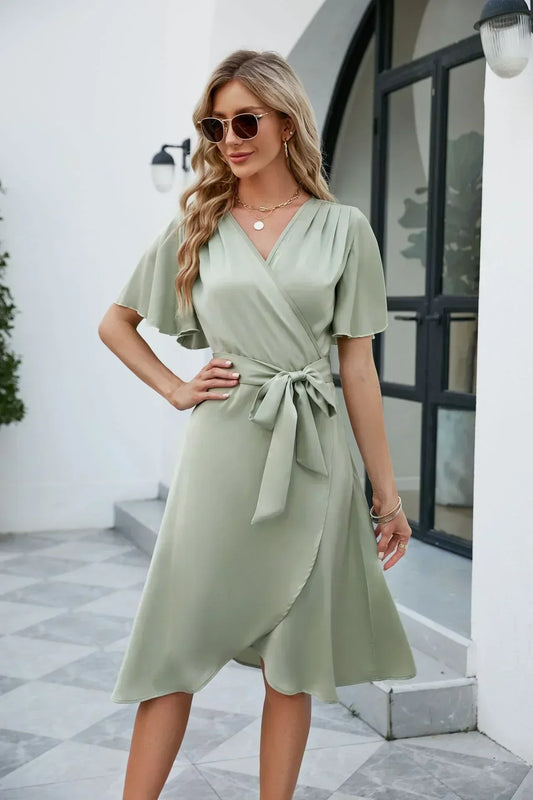 Robe Portefeuille Féminine Élégante et Chic pour Femme - LuxeStyle