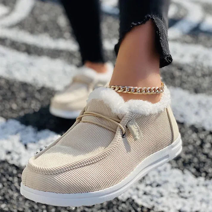 Chaussures plates élégantes à semelle caoutchouc et doublure en fausse fourrure