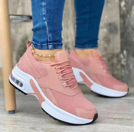 Chaussures de sport confortables pour femme élégante