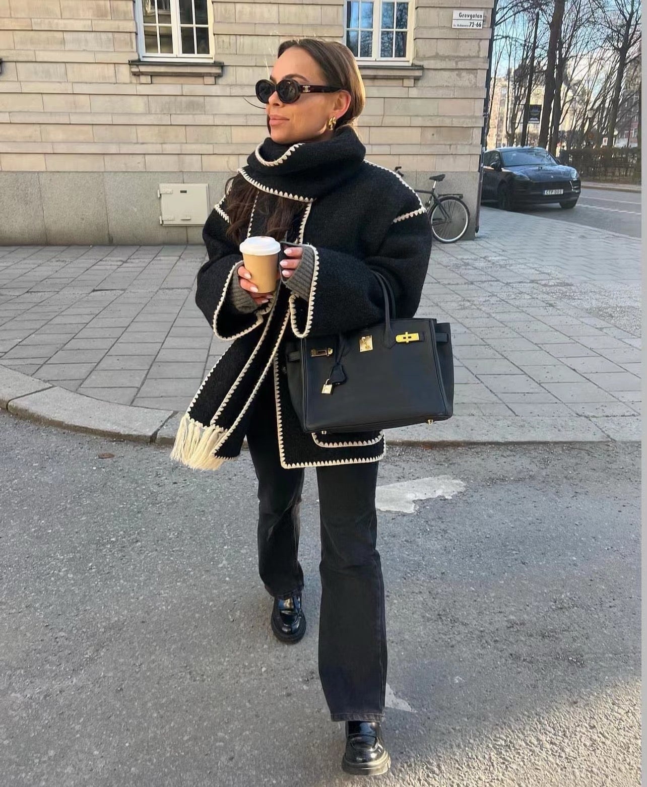 Manteau Femme Hiver Élégant avec Écharpe Intégrée - LuxeStyle