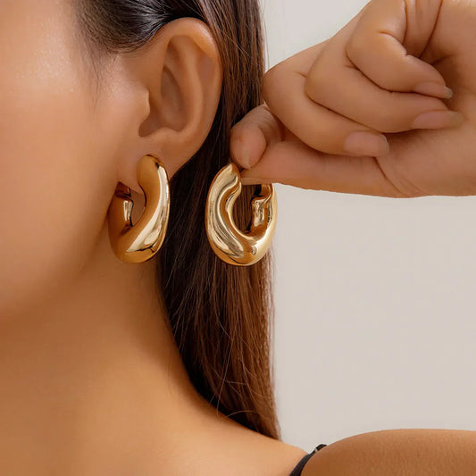 Boucles D'Oreilles Élégantes en C pour Femme - LuxeStyle