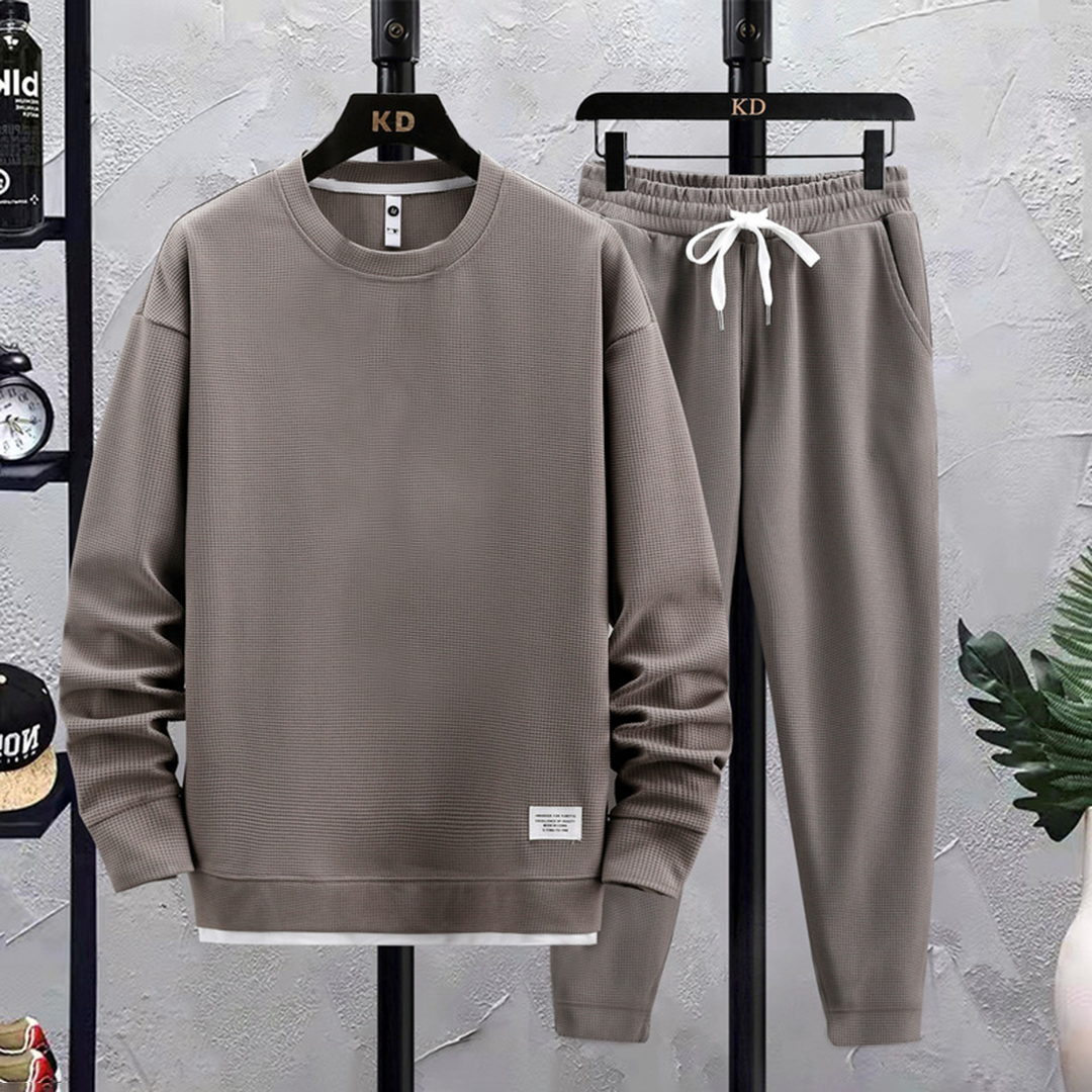 Tenue décontractée homme blanc et noir