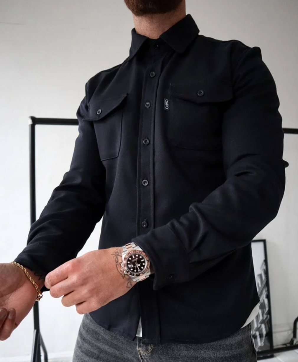 Veste homme élégante à boutons dorés