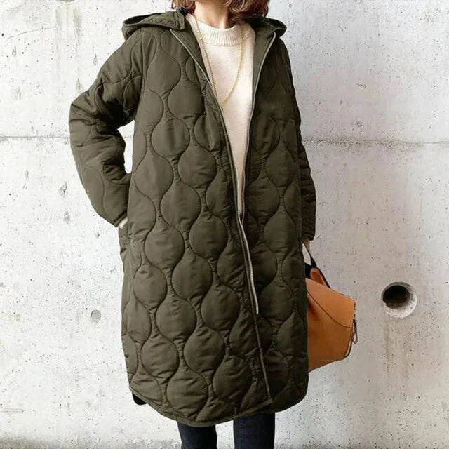 Doudoune Hivernale Femme à Capuche Réglable