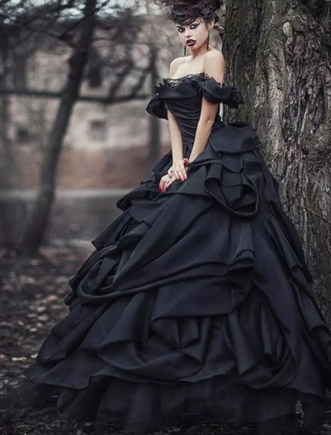 Robe de Soirée Noire Élégante pour Femme avec Volants - luxestyle