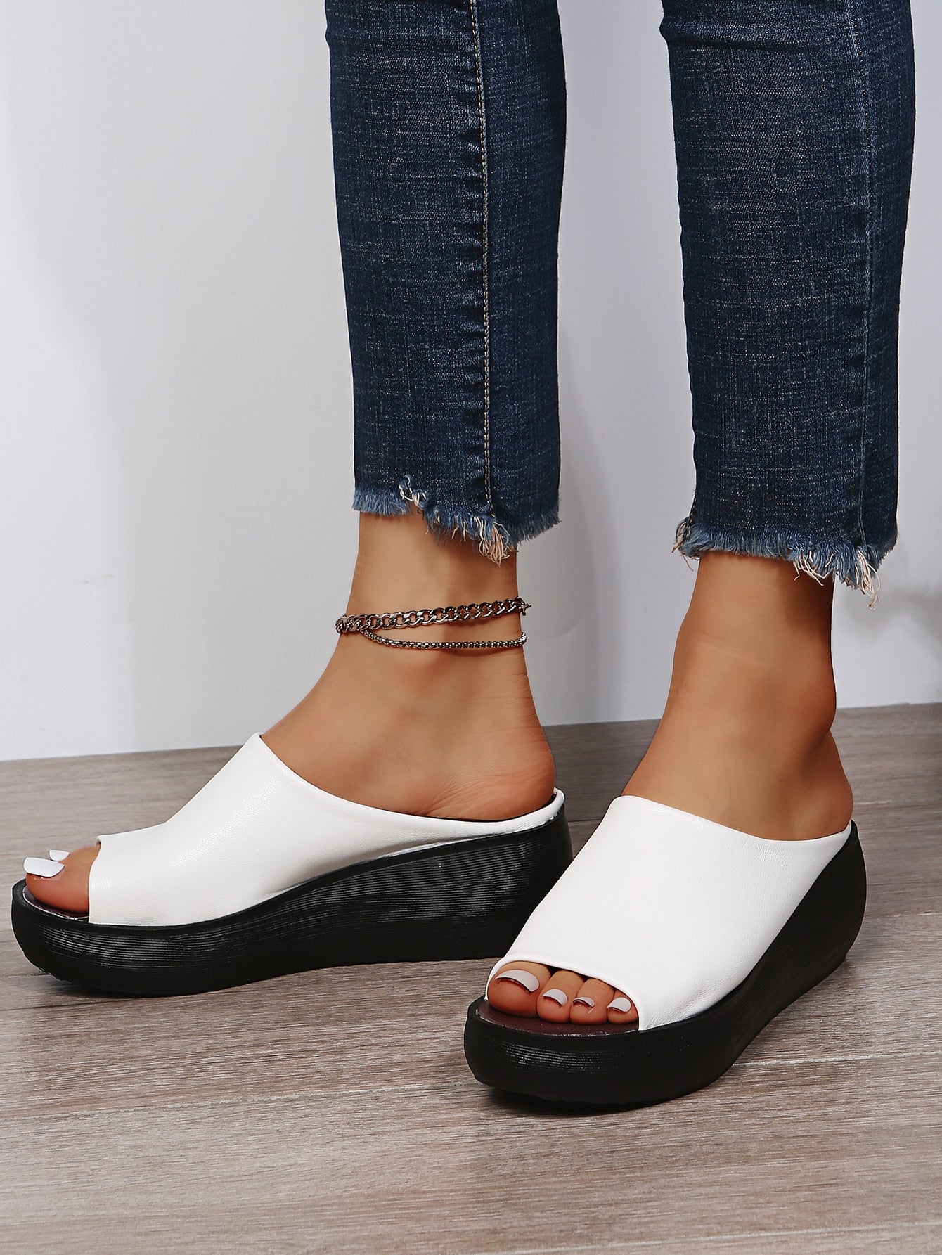 Sandales Femmes Été – Tongs Confort avec Bout Ouvert & Semelle Épaisse