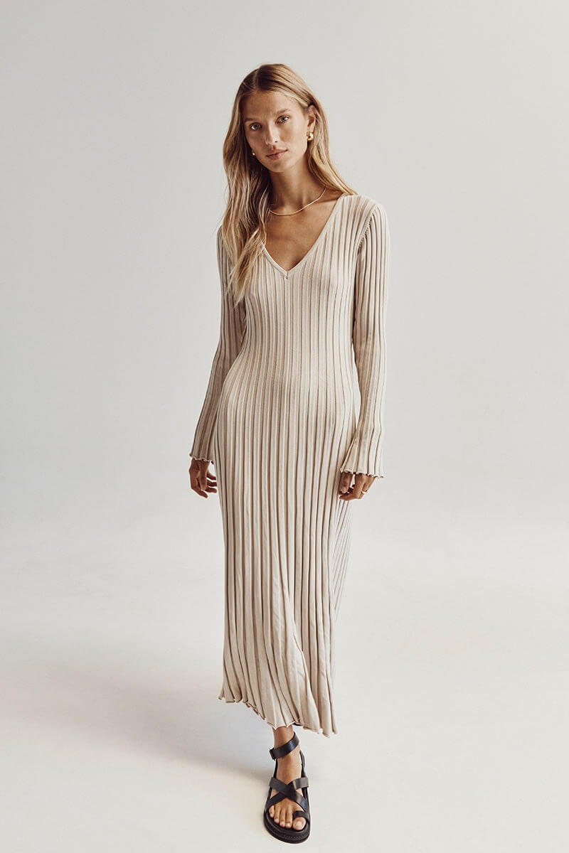 Robe Femme Chic en Maille Col Décolleté - LuxeStyle