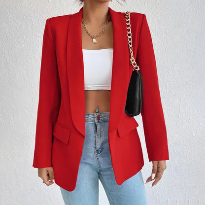 Veste Femme Rose Vif avec Sac à Chaîne Noir Élégant