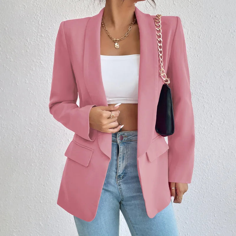 Veste Femme Rose Vif avec Sac à Chaîne Noir Élégant