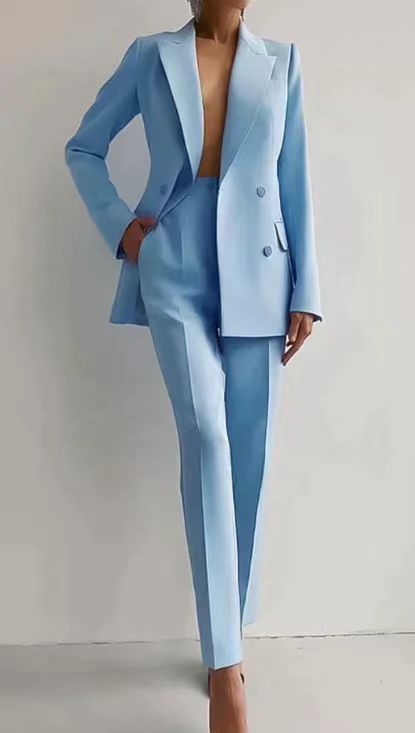 Costume femme chic et confortable
