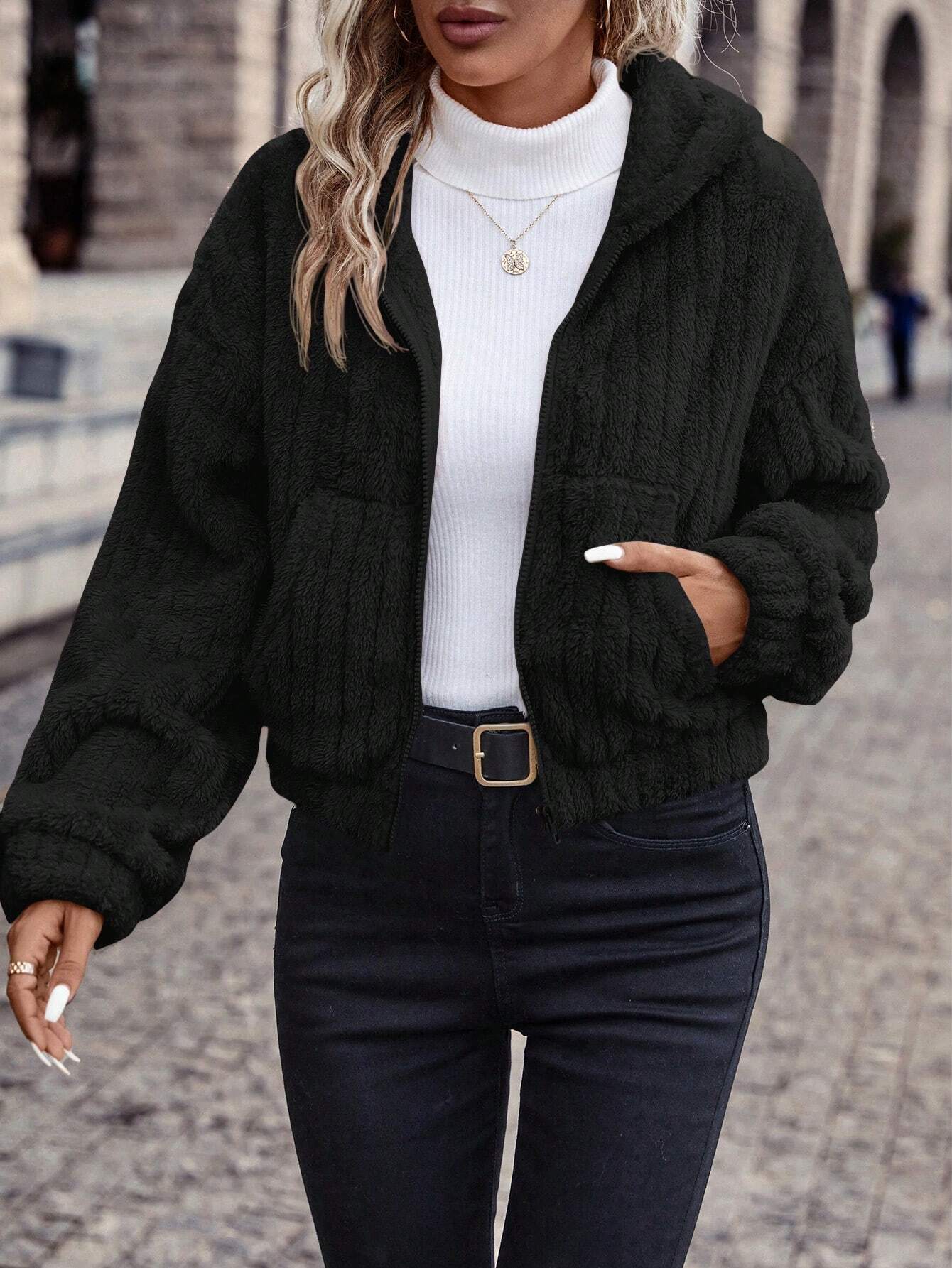 Veste Femme Hivernale – Veste Polaire Douillette avec Capuche et Fermeture Éclair