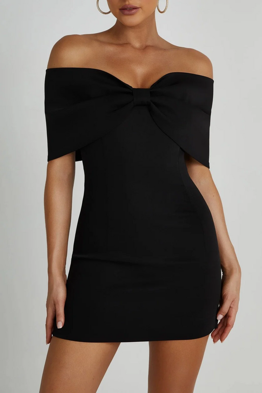 Robe Courte Élégante pour Femmes au Décolleté Séducteur - LuxeStyle