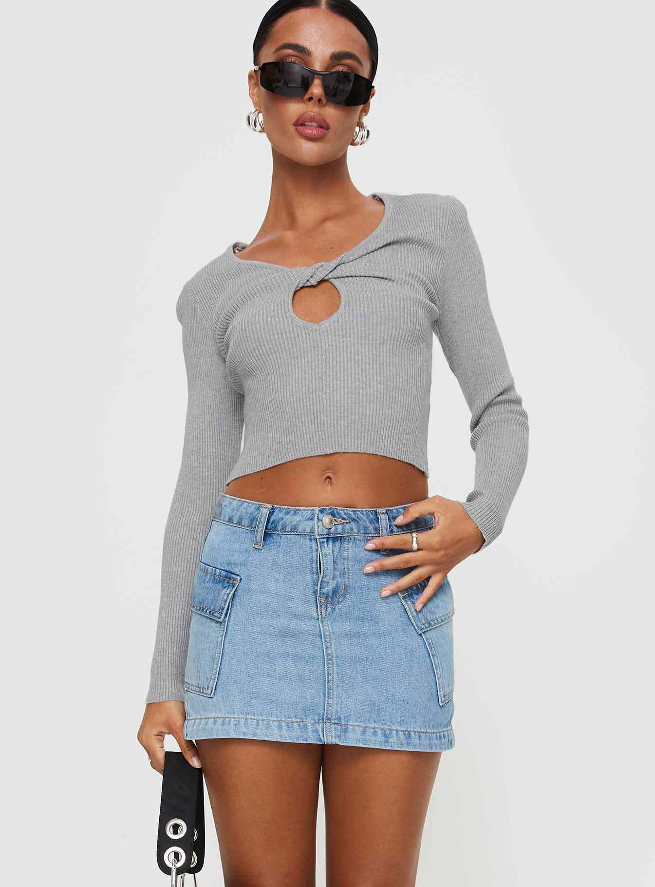 Jupe Femme Court-Model Cintrée en Jean Boutonnée
