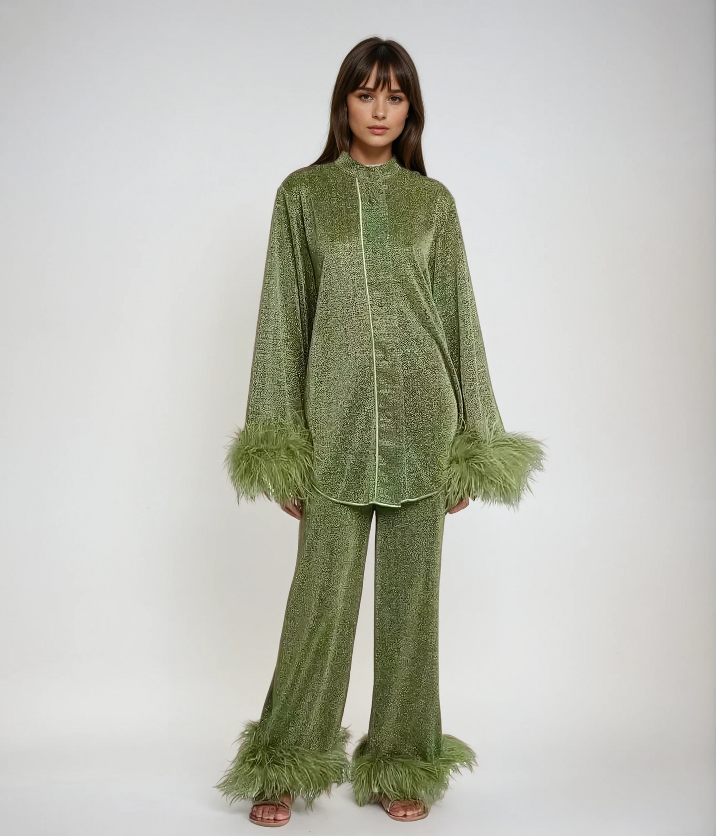 Robe Femme Élégante à Plumes et Manches Amples