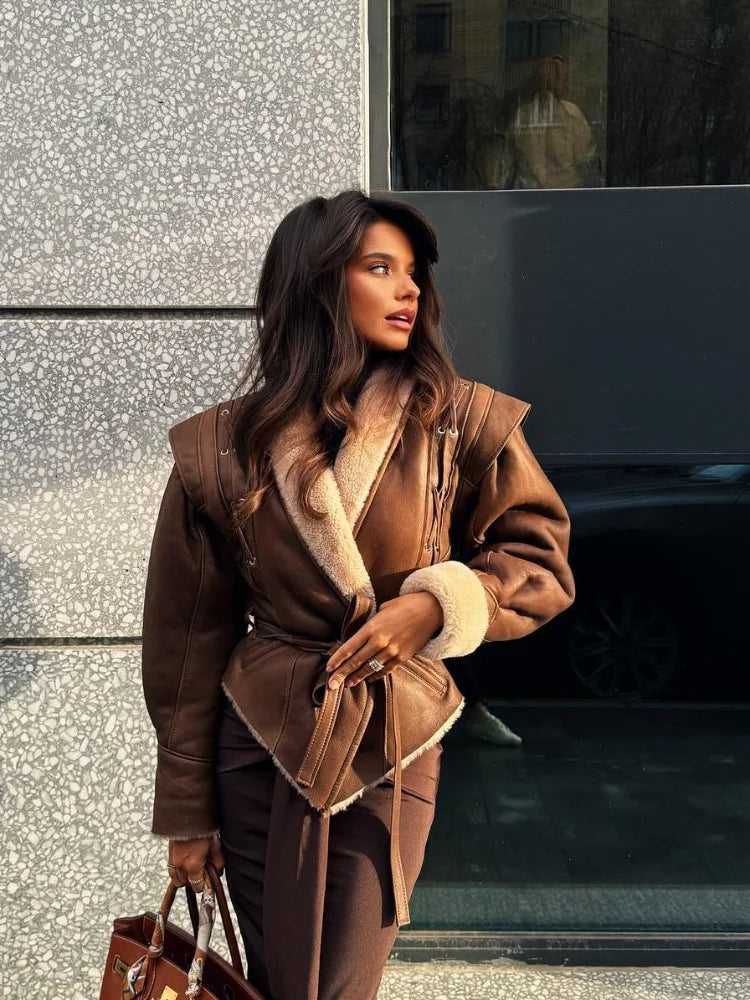 Manteau Femme Élégant Long avec Taille Cintrée - LuxeStyle