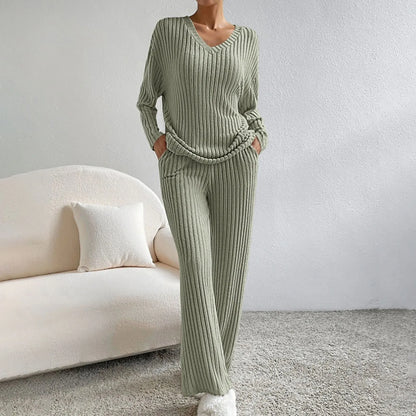 Pyjama Femme Douillet en Maille – Ensemble Confortable Col V