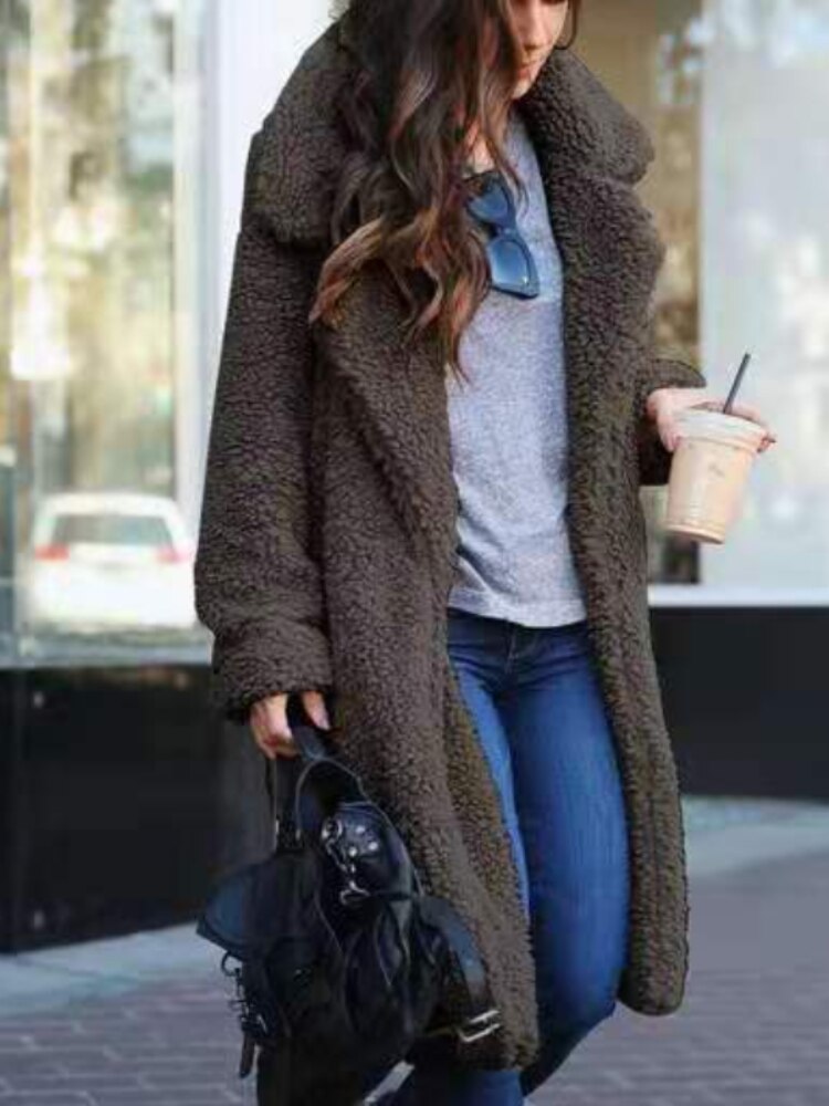 Manteau femme hivernal doux en faux cuir beige