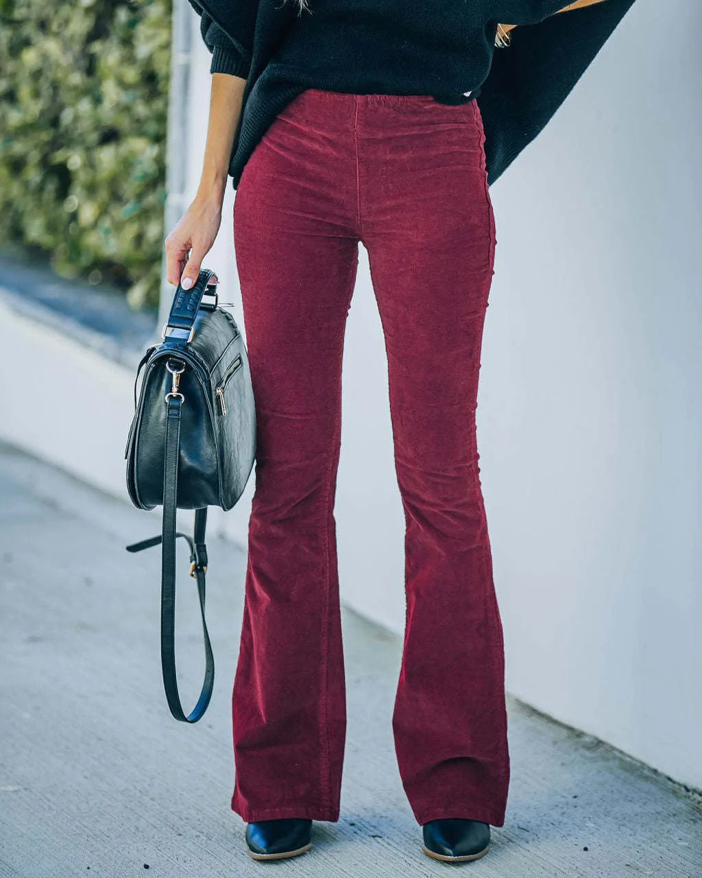 Pantalon large en velours stretch noir femme