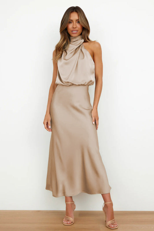 Robe Élégante en Soie Beige pour Femme - LuxeStyle