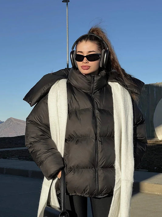 Parka Femme Hiver Élégante avec Capuche et Poches - LuxeStyle