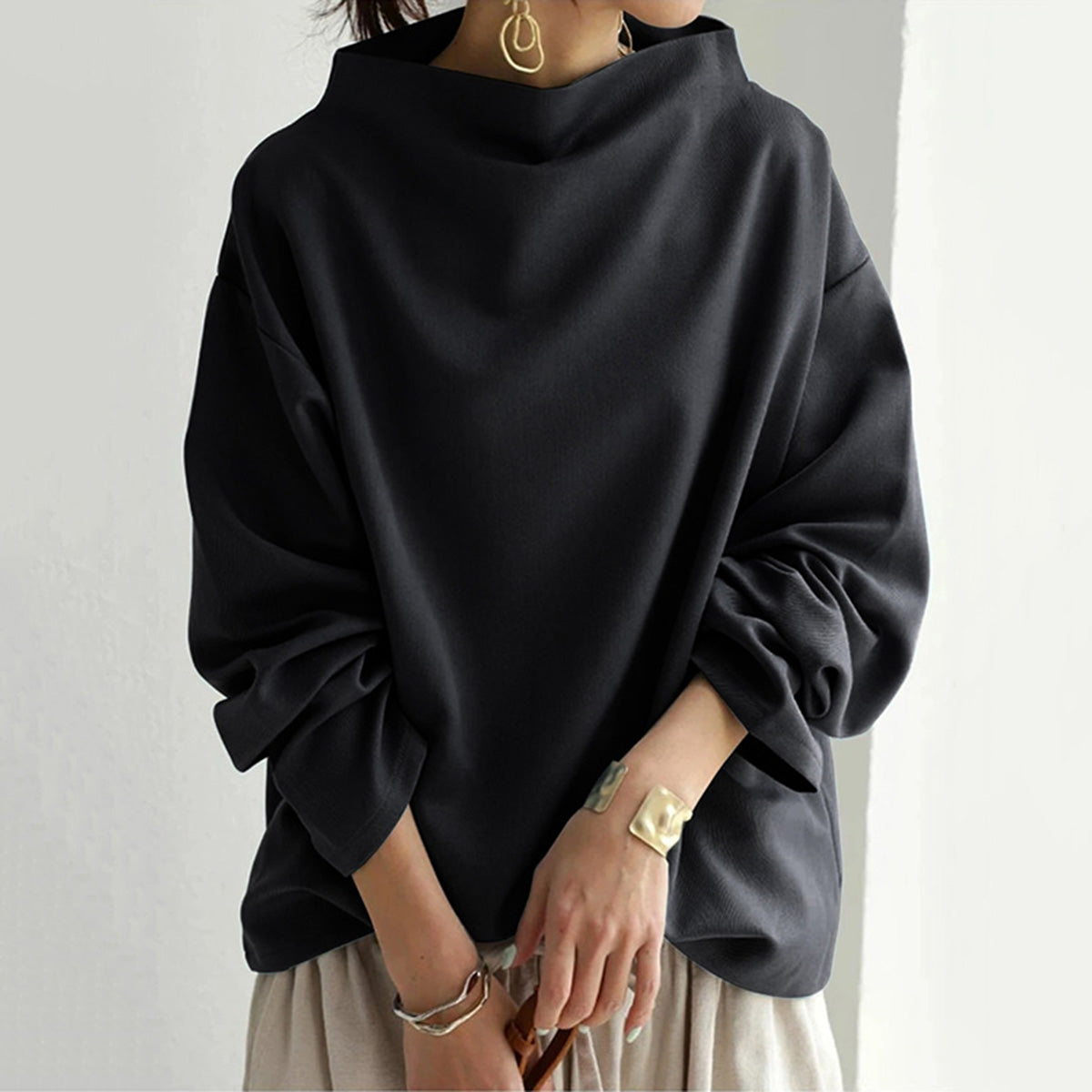 Blouse Féminine Col Arrondi Manches Longues Noire