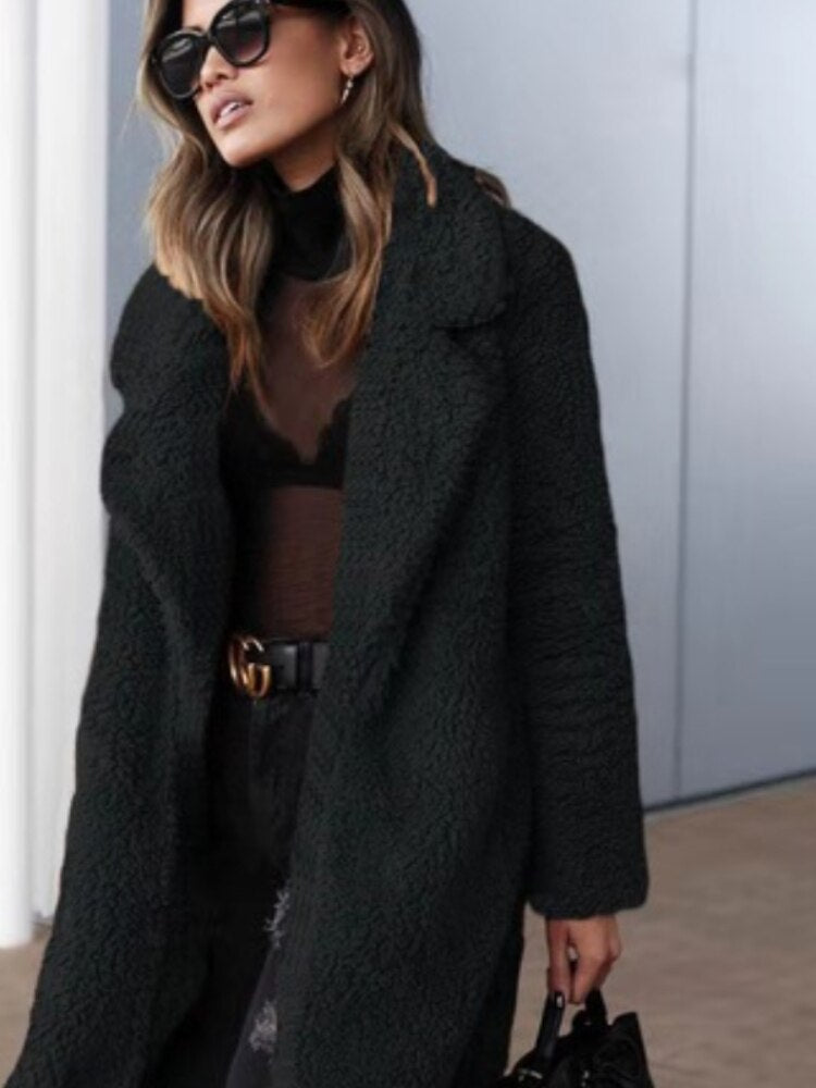 Manteau femme hivernal doux en faux cuir beige
