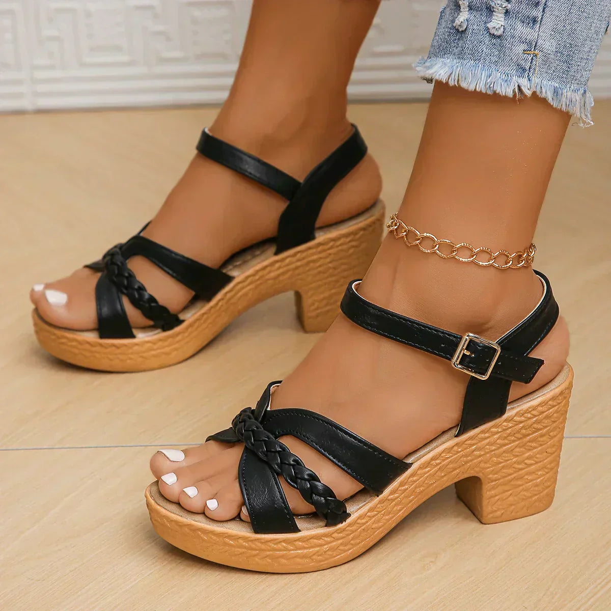 Sandales Femmes Talons Hauts à Boucle Ornementale - LuxeStyle