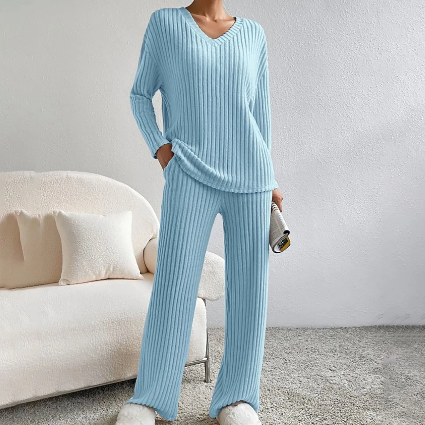 Pyjama Femme Douillet en Maille – Ensemble Confortable Col V