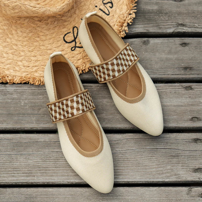 Chaussures plates noires élégantes femme géométrique