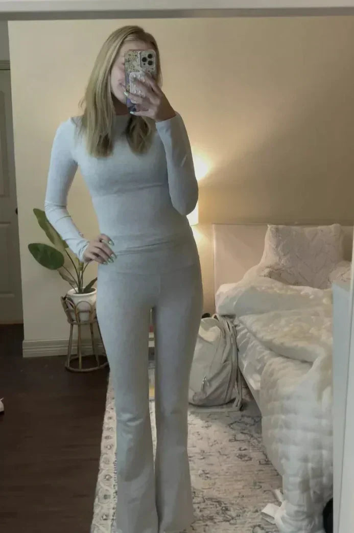 Tenue Femme Décontractée T-shirt et Pantalon Gris