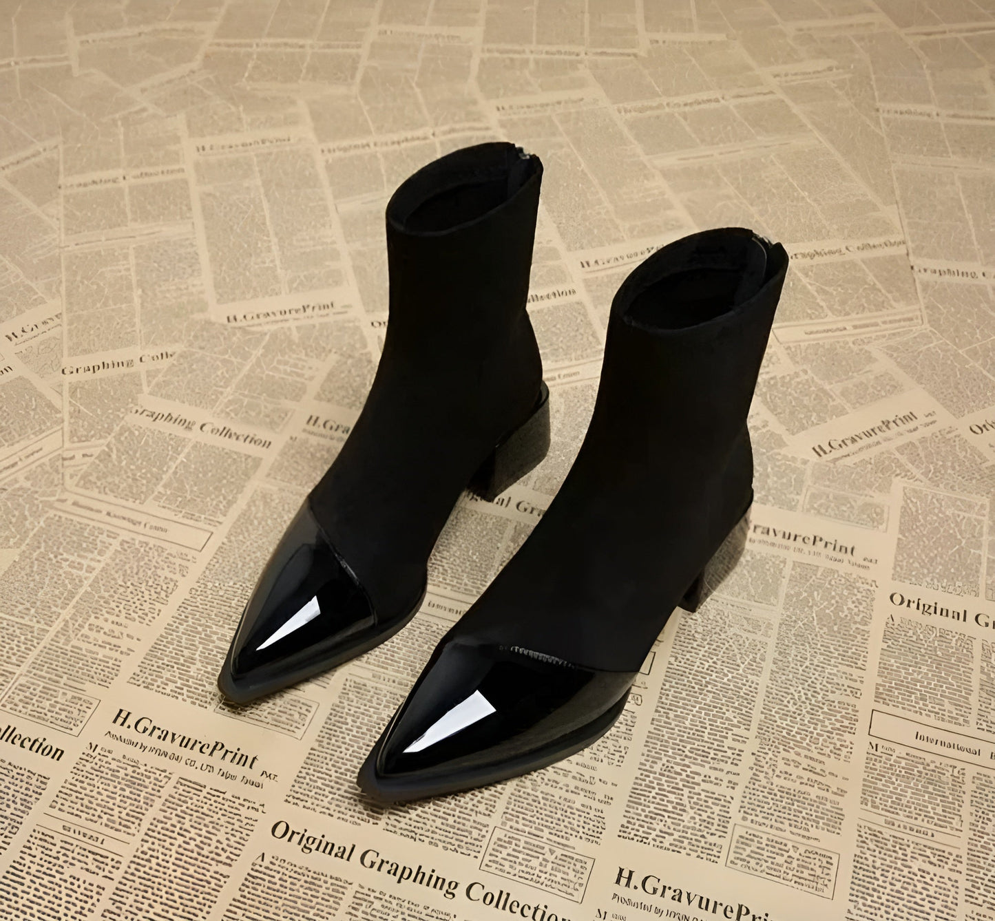 Bottines Femme Chic en Cuir avec Détails Brillants & Talon Plat Confort