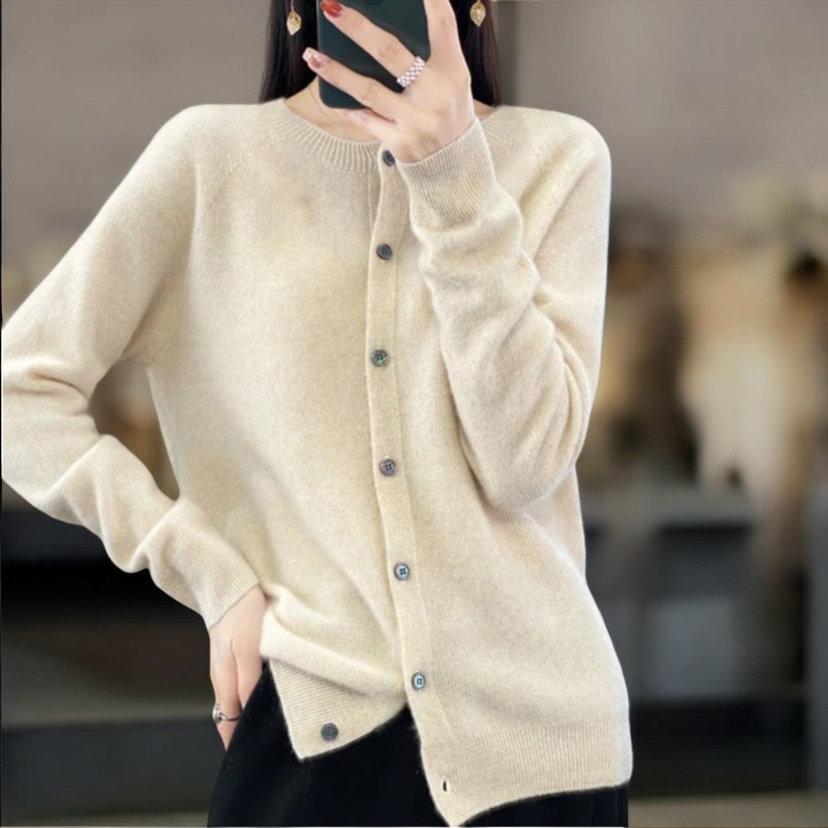 Gilet femme vert foncé en laine épaisse boutonné