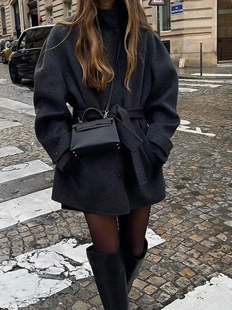 Manteau Femme Hiver Court et Élégant avec Ceinture ajustable - LuxeStyle