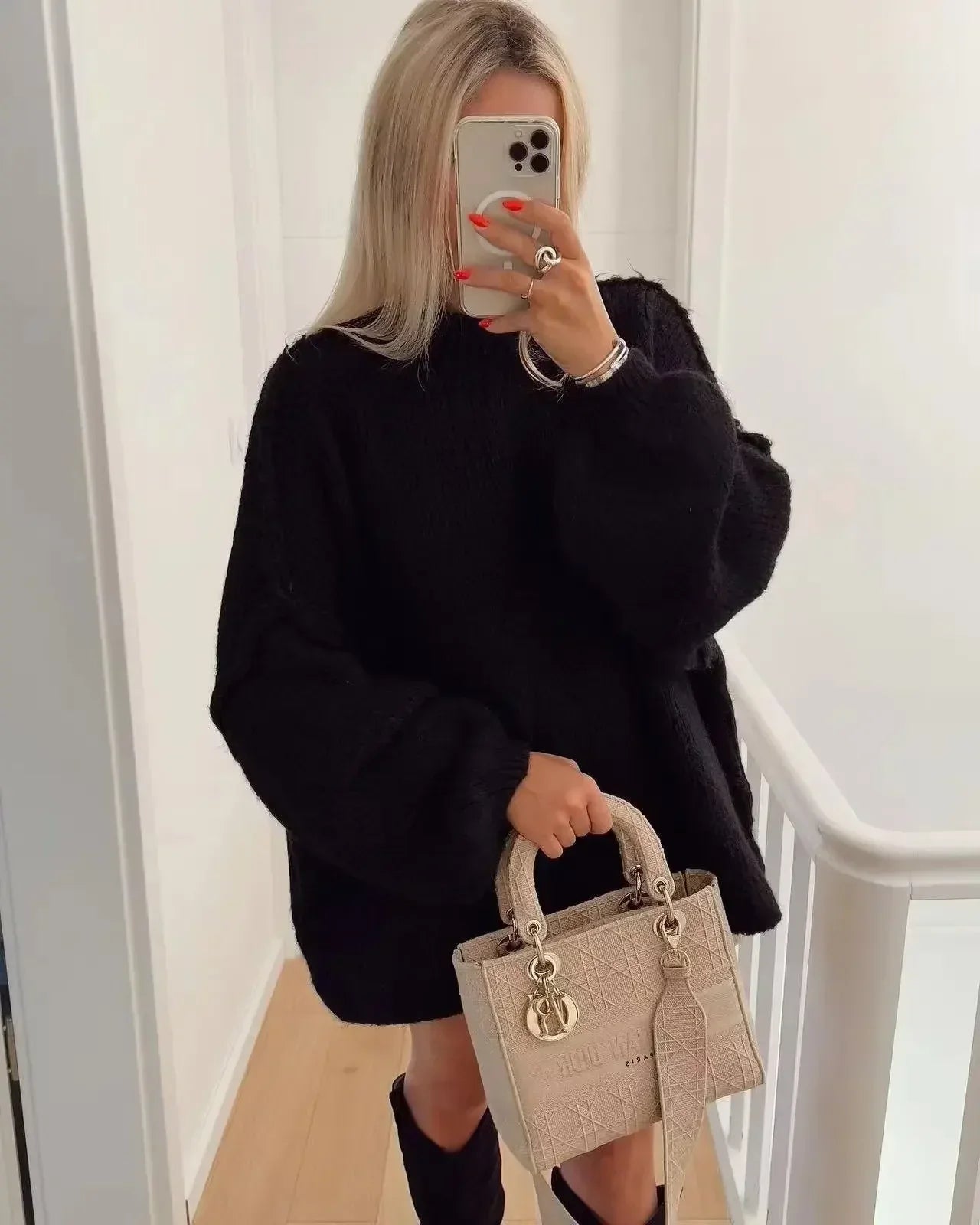 Pull Femme Hivernal Laine Miel avec Sac à Main Coordiné